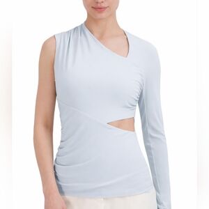 BCBGMAXAZRIA Baby Blue Asymmetric Top – New With Tags ✨ $158 Retail.